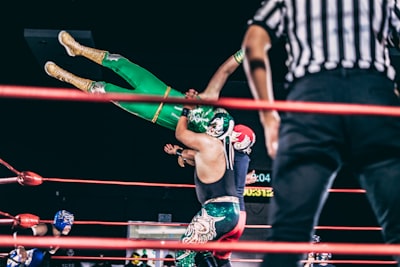 Wrestle — бороться