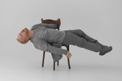 full-time position — должность на полную ставку