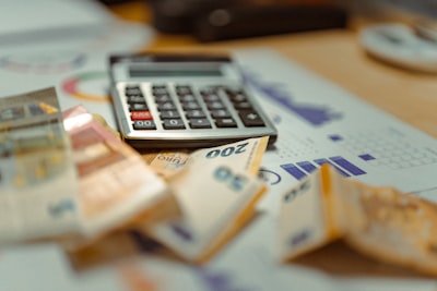 under budget — дешевле сметы