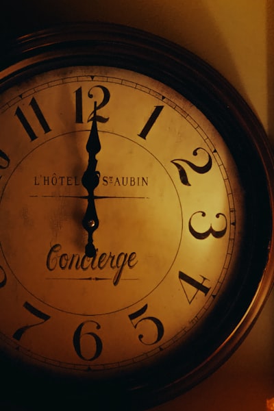 Clock in — отметиться на входе