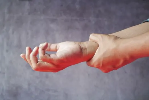 Carpal tunnel syndrome — синдром запястного канала