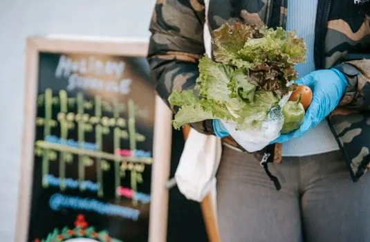 I bought vegetables — Я купил овощи