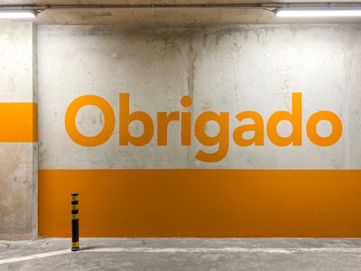 Obligate — обязывать