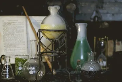 Alchemist — алхимик