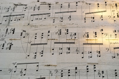 compose — сочинять