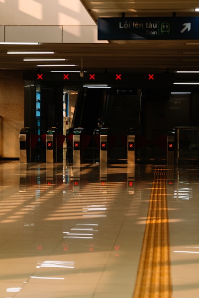 ticket counter — билетная стойка