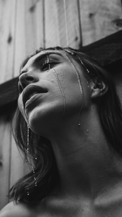 trickle — сочиться