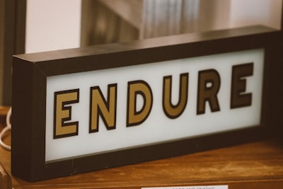 to endure — терпеть