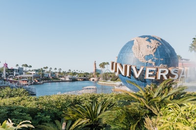 universal — универсальный