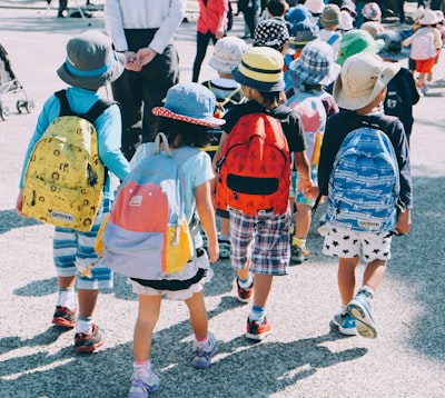 schoolbag — школьный рюкзак