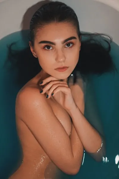 brunette — брюнетка
