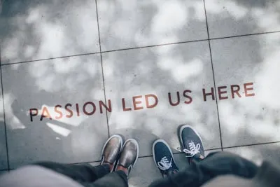 To be passionate about — быть увлечённым чем-то