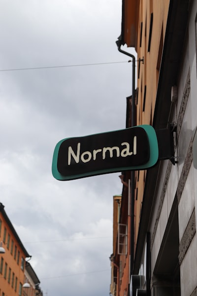 Nominal — символический