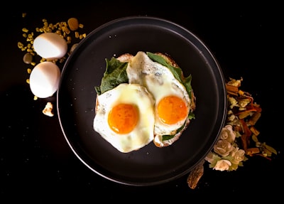 Fry two eggs — пожарить два яйца