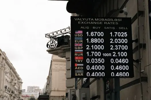 Koliki je kurs danas? — какой сегодня курс?