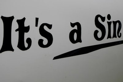 Es gracioso — забавно
