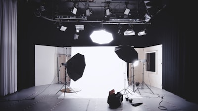 shoot — стрелять