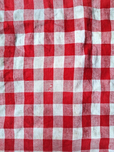 Tablecloth — скатерть