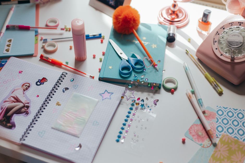 rhinestoning — украшение стразами