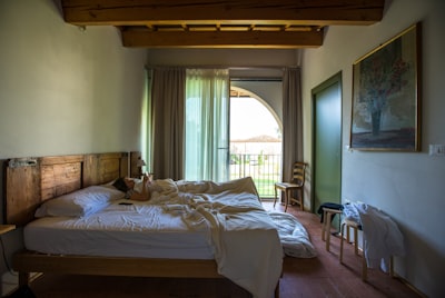 das Zimmer — комната