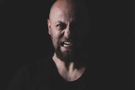 Ferociously — Свирепо