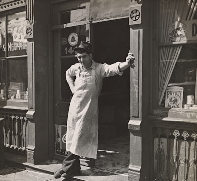 storekeeper — лавочник