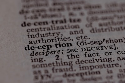 deception — обман