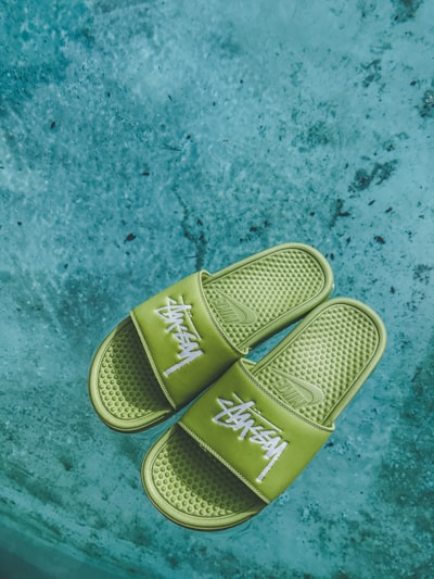 Slippers — тапочки
