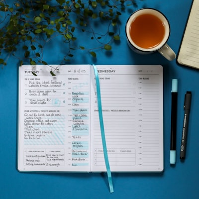 podczas gdy — пока