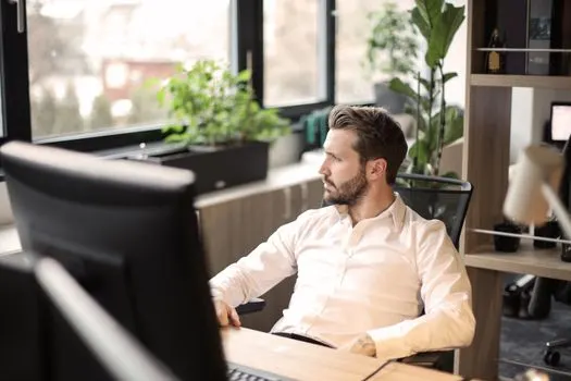 He is at work now — Он сейчас на работе.