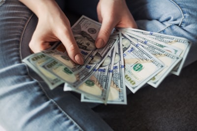 Earn — зарабатывать