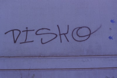 dislocated — вывихнутый