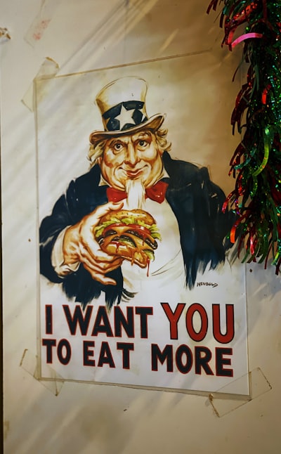 I want to eat something — я хочу что-нибудь поесть