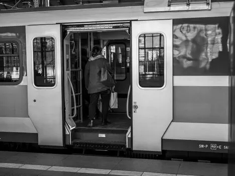 Hop on the train — Садитесь на поезд