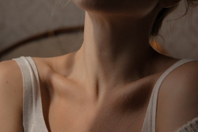 Hals — шея