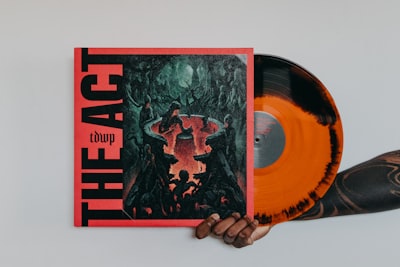 Theatrically — театрально
