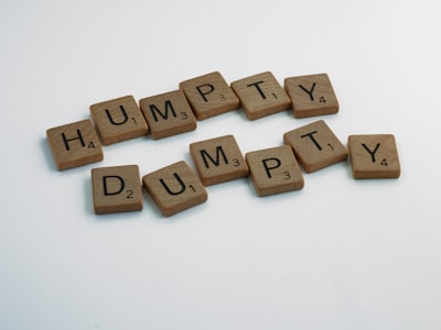 plumped — взбила