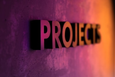 projektovati — проектировать