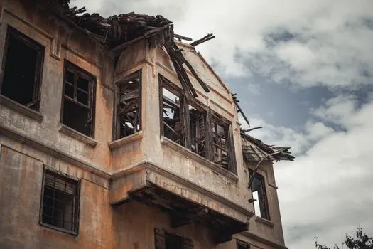 deteriorating condition — ухудшающееся состояние