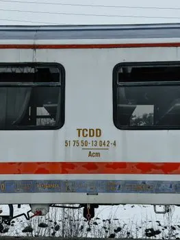 Dining car — Вагон-ресторан
