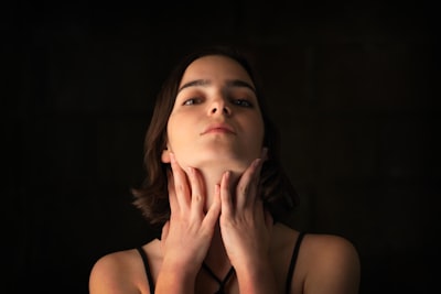 jawline — линия челюсти