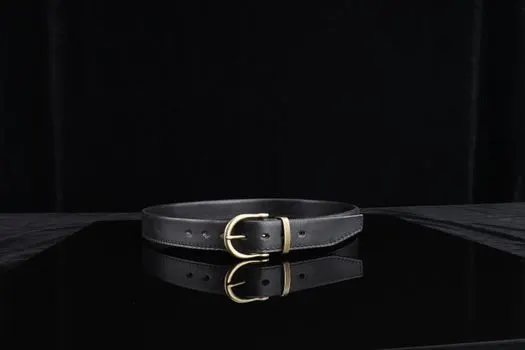 Skin belt — кожаный пояс