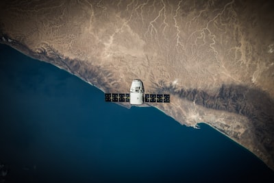 satellite — спутник