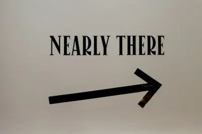neither here nor there — не имеет значения