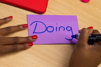 doing — делающий
