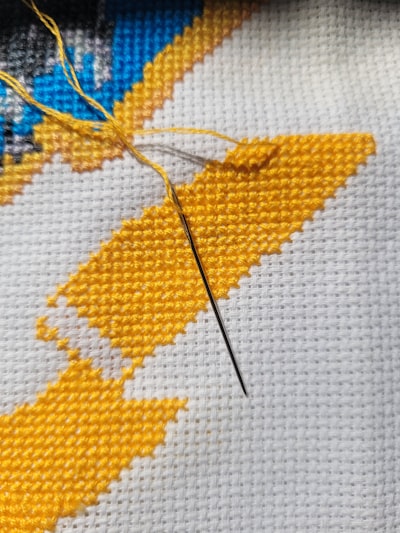 Cross-stitch — вышивка крестиком