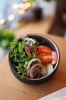 salata — салат