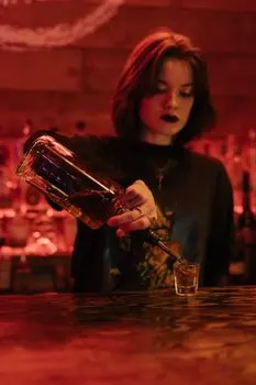 Bartender — Бармен