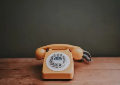 phoned a friend — позвонил