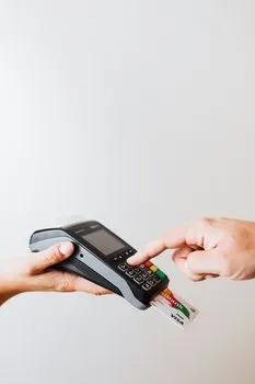 My card has been blocked — мою карту заблокировали